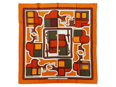 Hermès, Foulard in seta “Les coupés” disegnato da Françoise De La Perrière