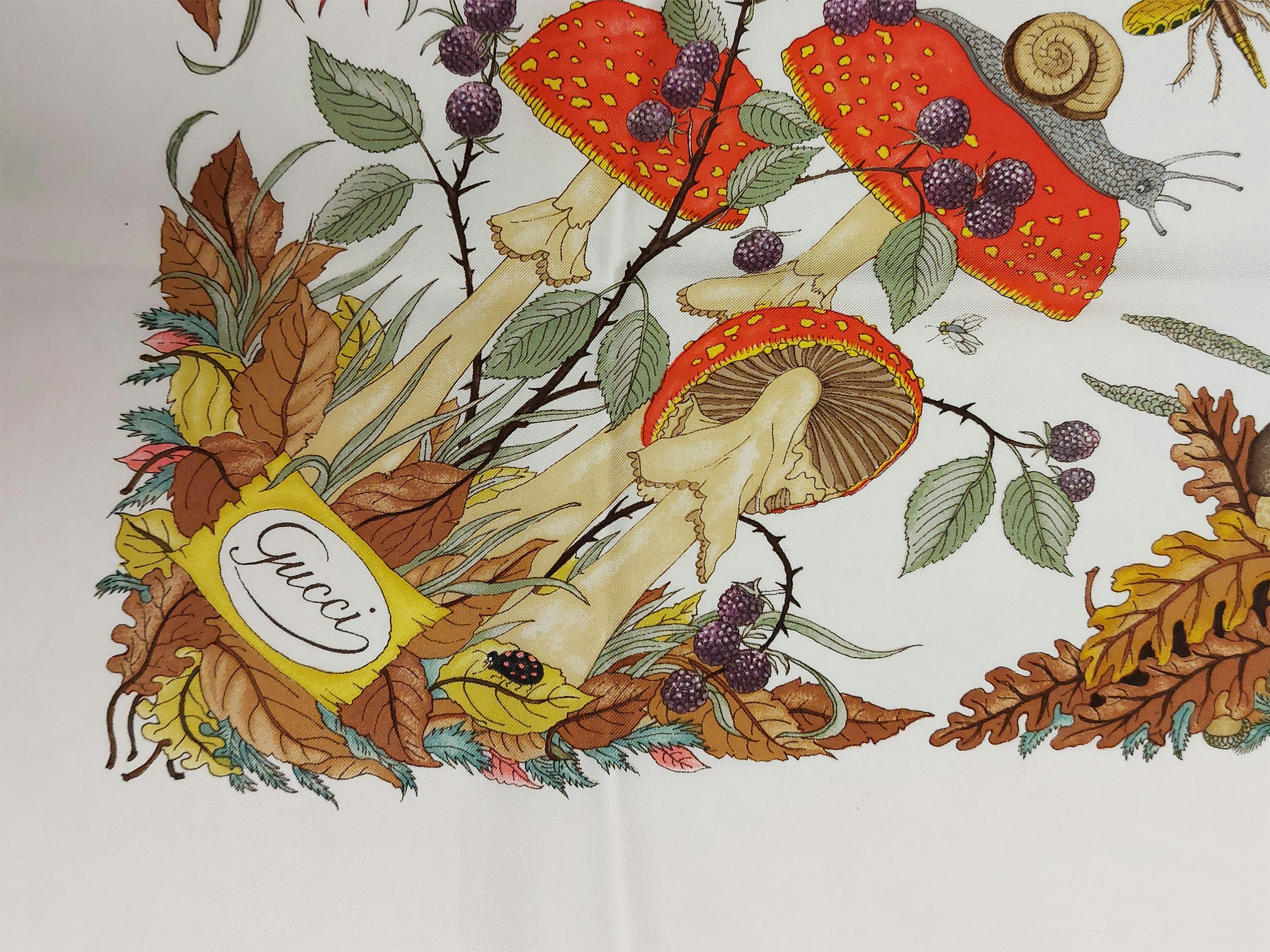 Gucci - Foulard in Seta "funghi"