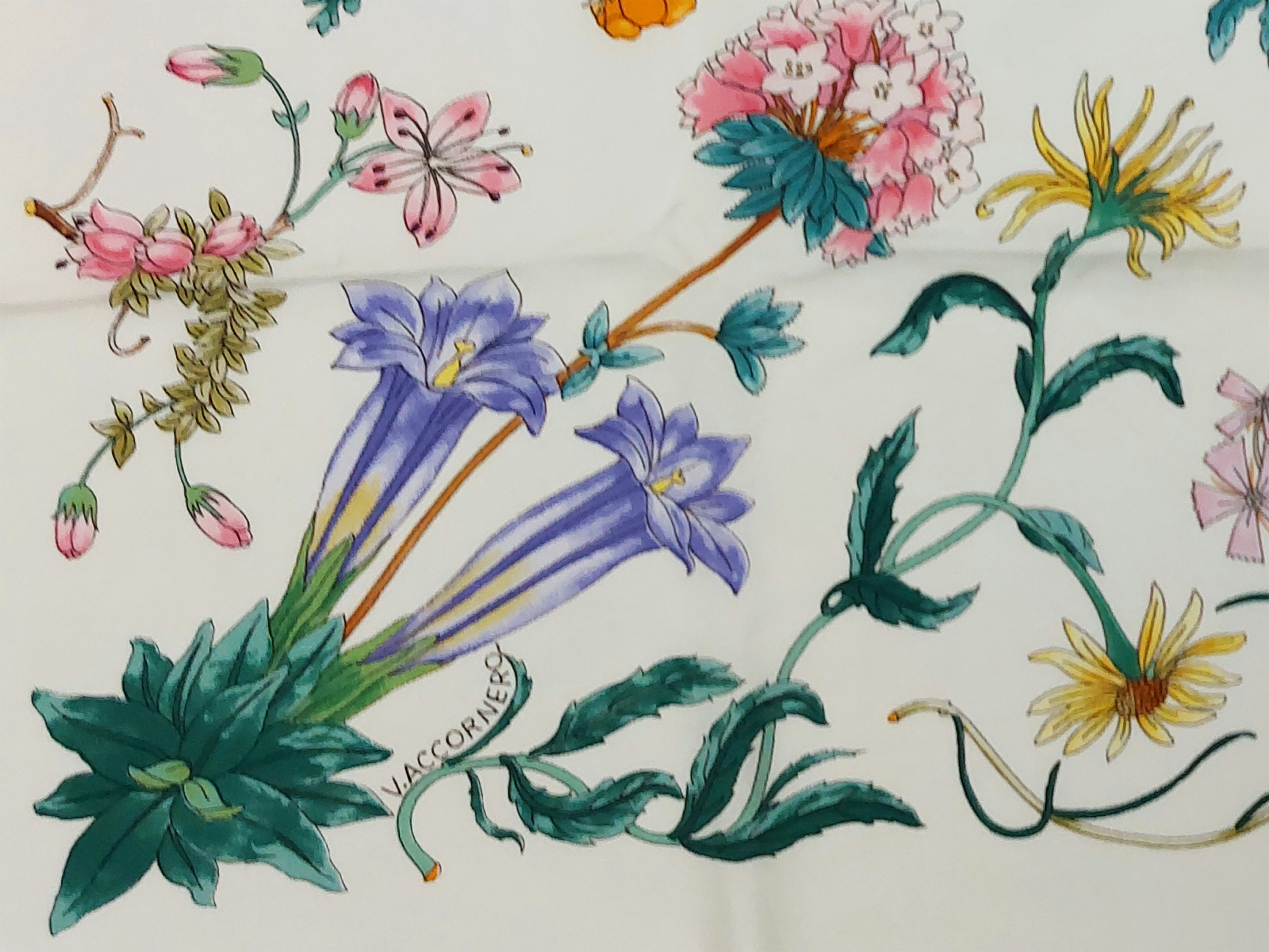 Gucci - Foulard in Seta "flora" Accornero