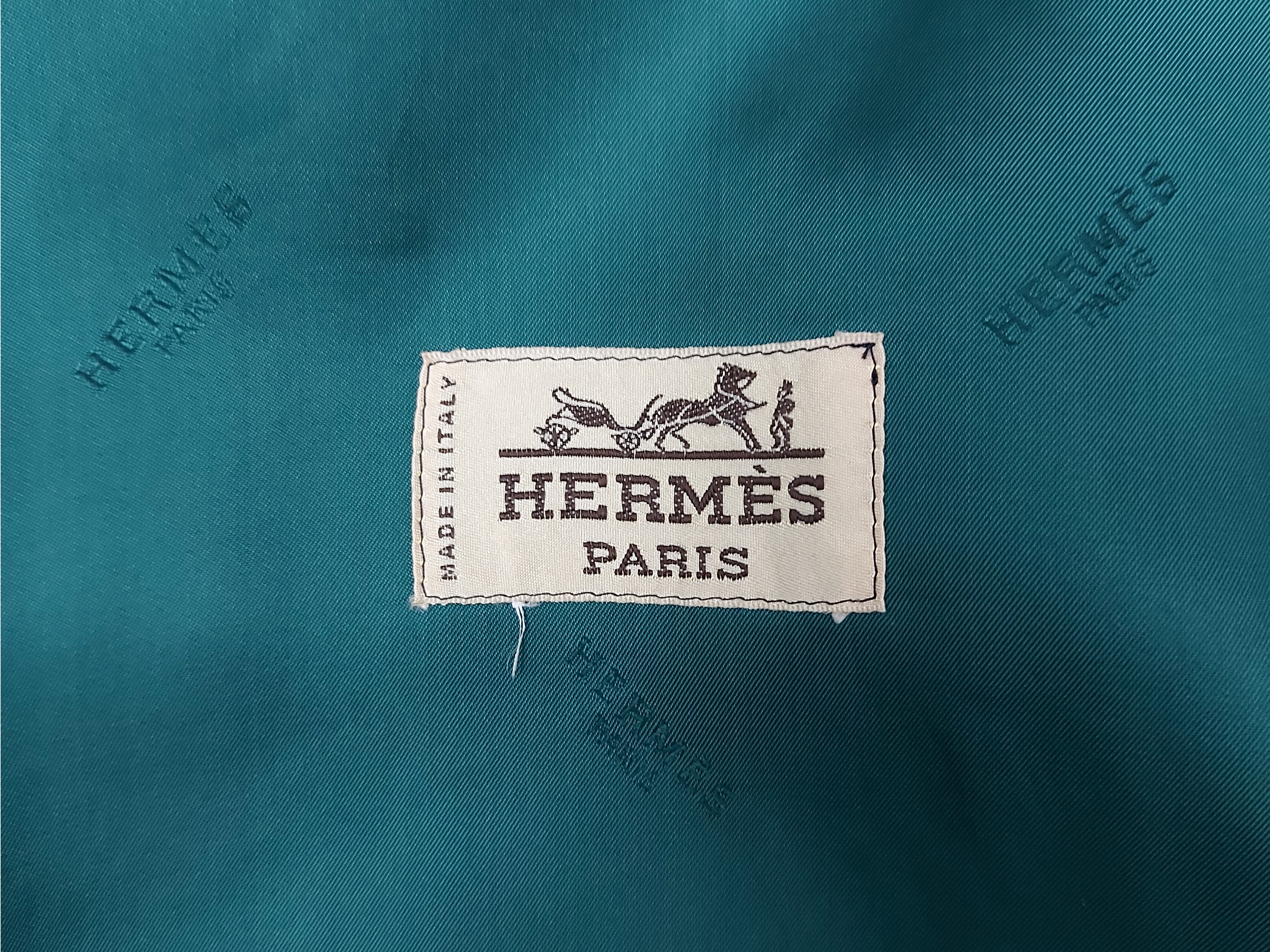 Hermès, Giaccone da uomo in seta blu
