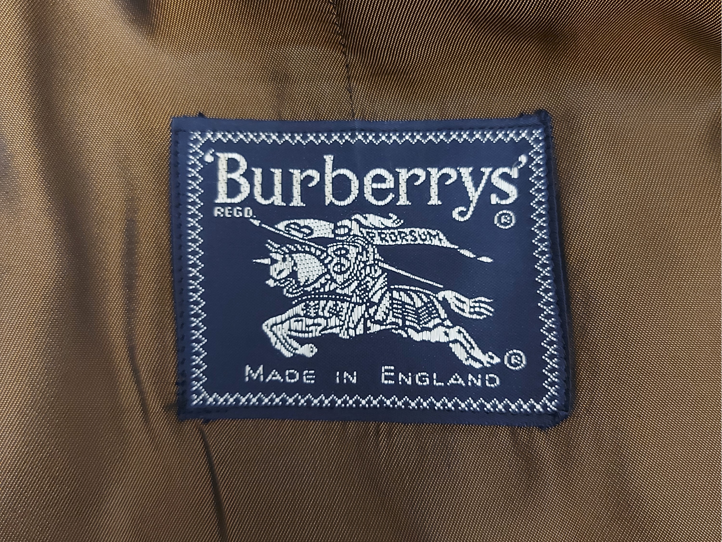 Burberrys, Trench da uomo in lana color cammello