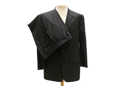 Corneliani, Completo da uomo gessato grigio canna di fucile (tessuto Super 100s extrafine merinos...