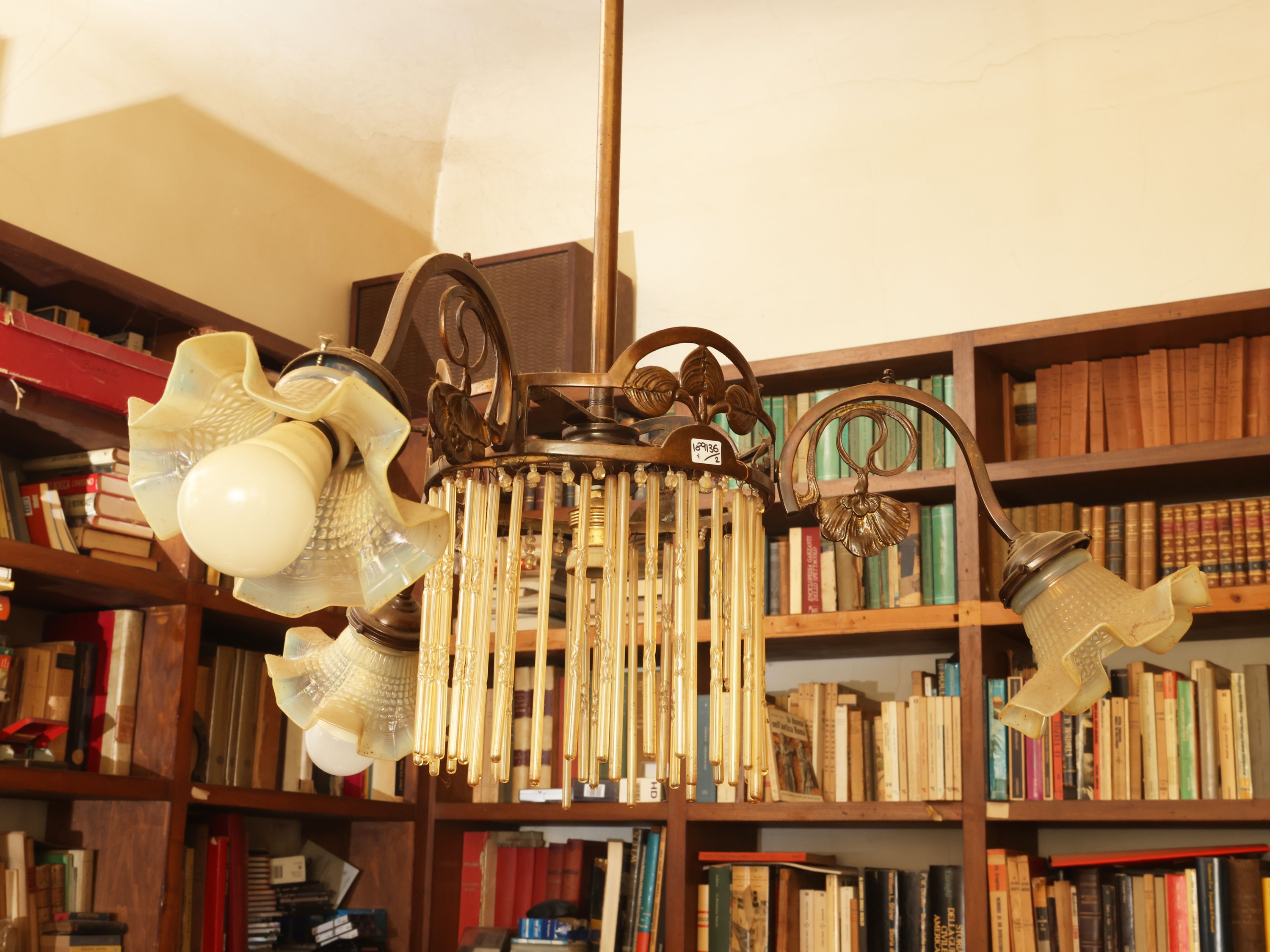 Lampadari Art Nouveau, metallo e frange in cannette di vetro, inizio XX secolo