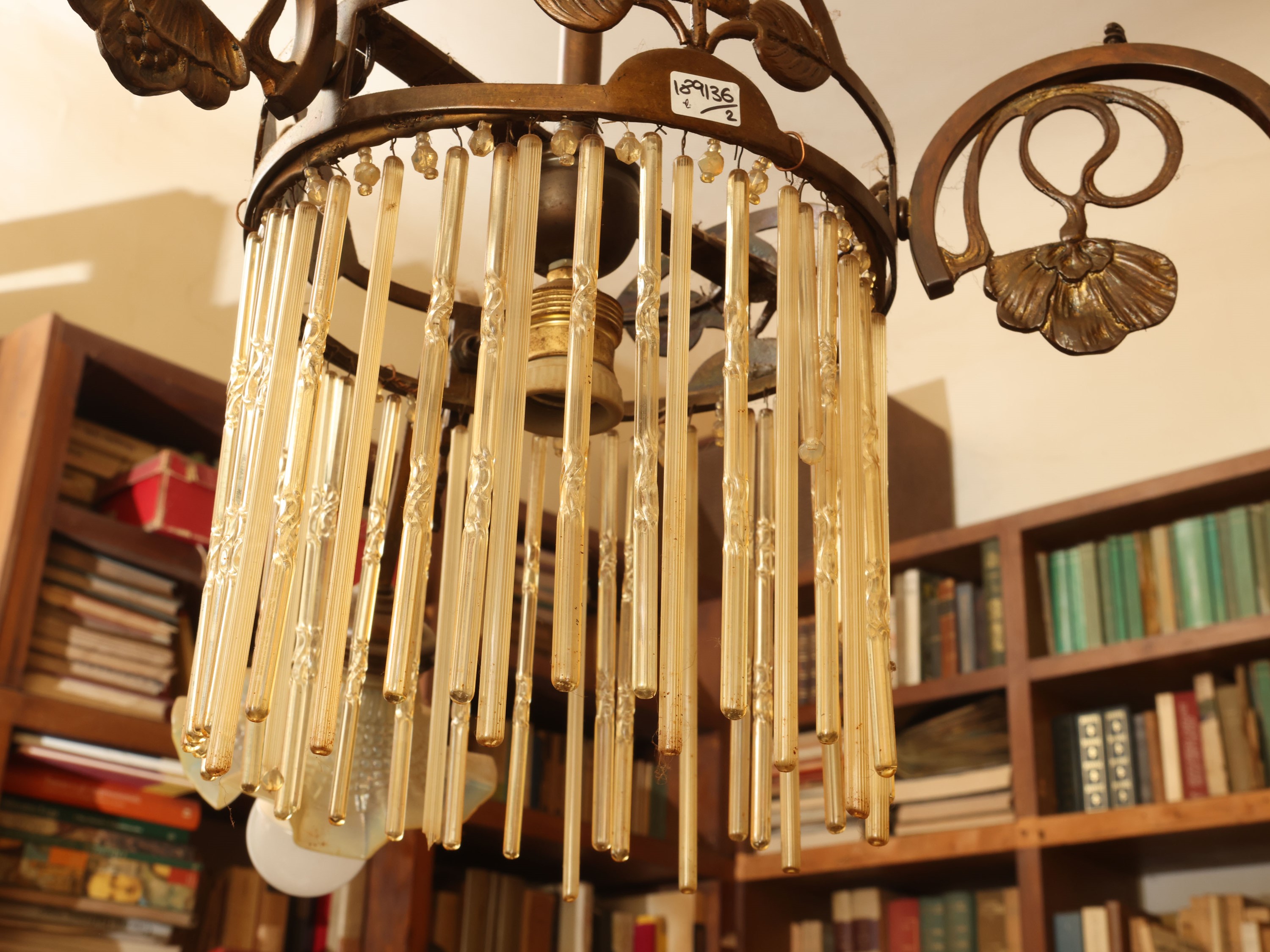 Lampadari Art Nouveau, metallo e frange in cannette di vetro, inizio XX secolo