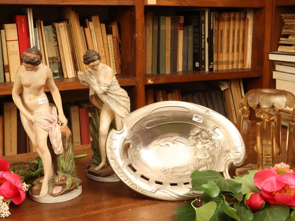 Art Nouveau style accessories