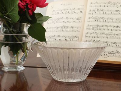 Lalique, Coppa in cristallo decorata con motivo a spighe