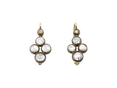 Orecchini a monachella, oro giallo 18 Kt, argento e diamanti (in inizi secolo XX)
