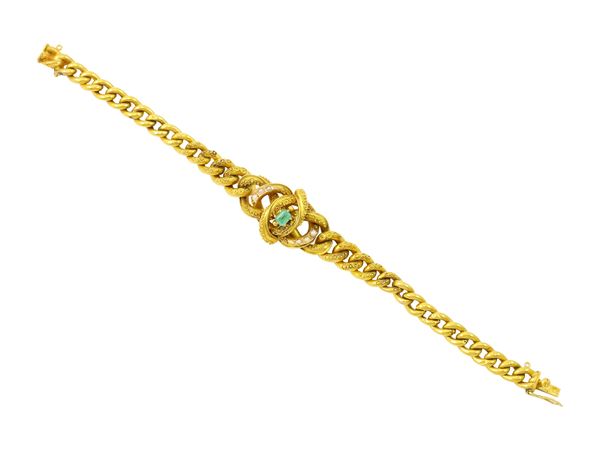 A 18K yellow gold bracelet, small emerald and micropearls