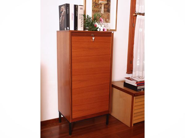Roller filing cabinet