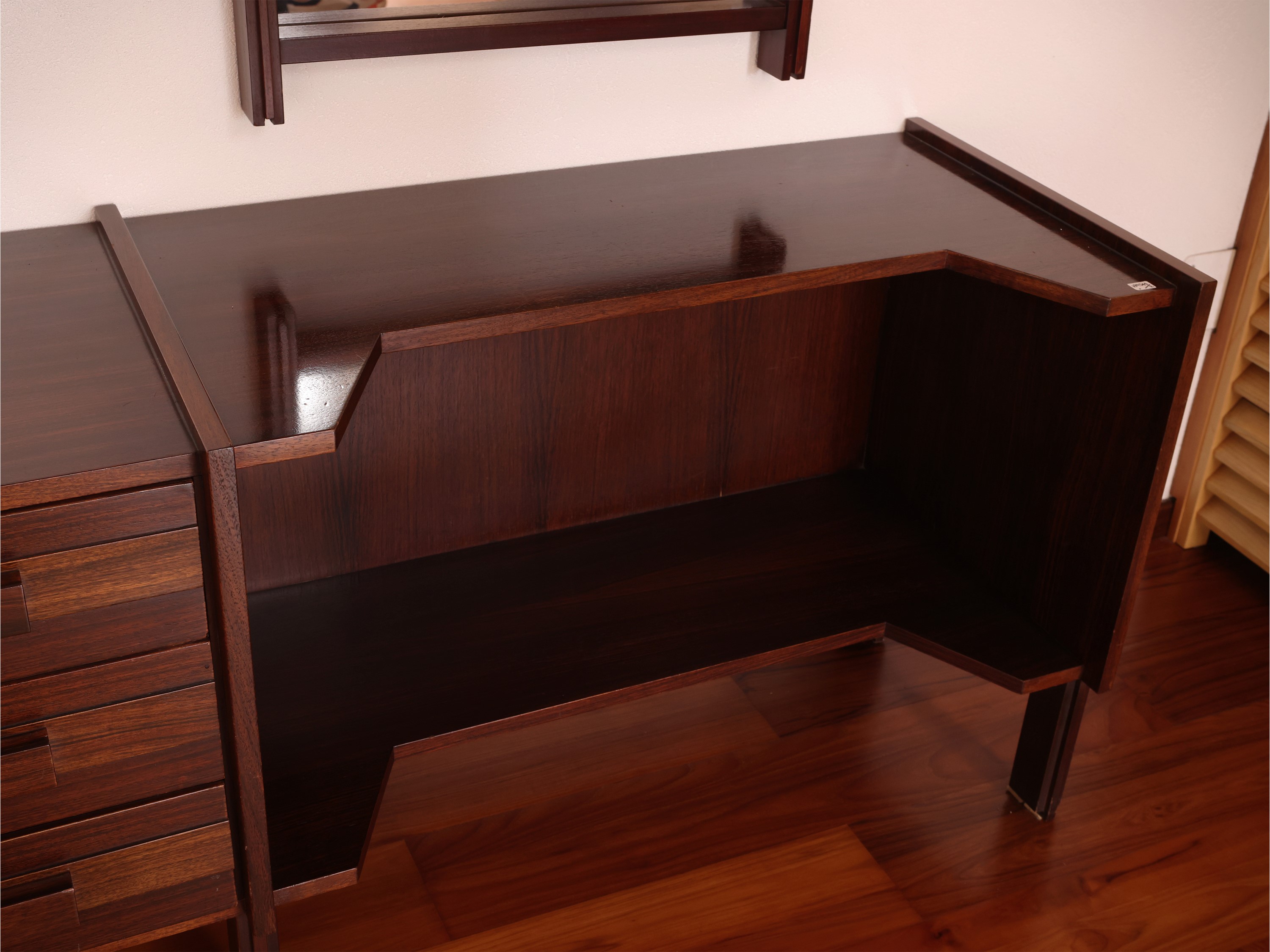 Set per Camera da Letto nello Stile di Gianfranco Frattini