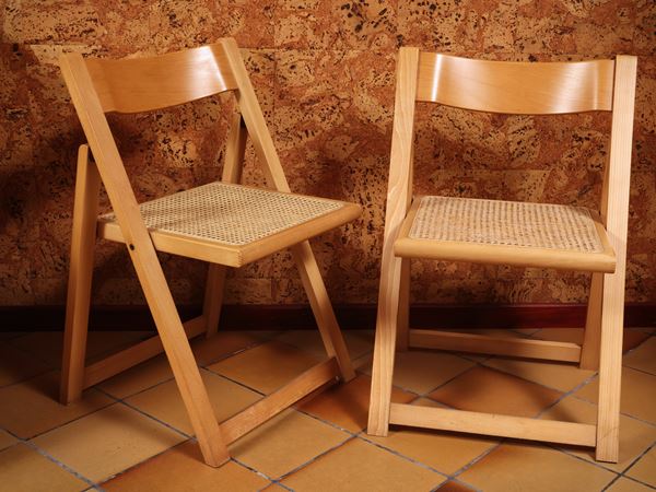 Serie di sei cinque sedie pieghevoli in faggio, nello stile di Aldo Jacober