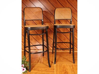 Serie di Tre Sgabelli Alti in Faggio Curvato Ebanizzato, Thonet