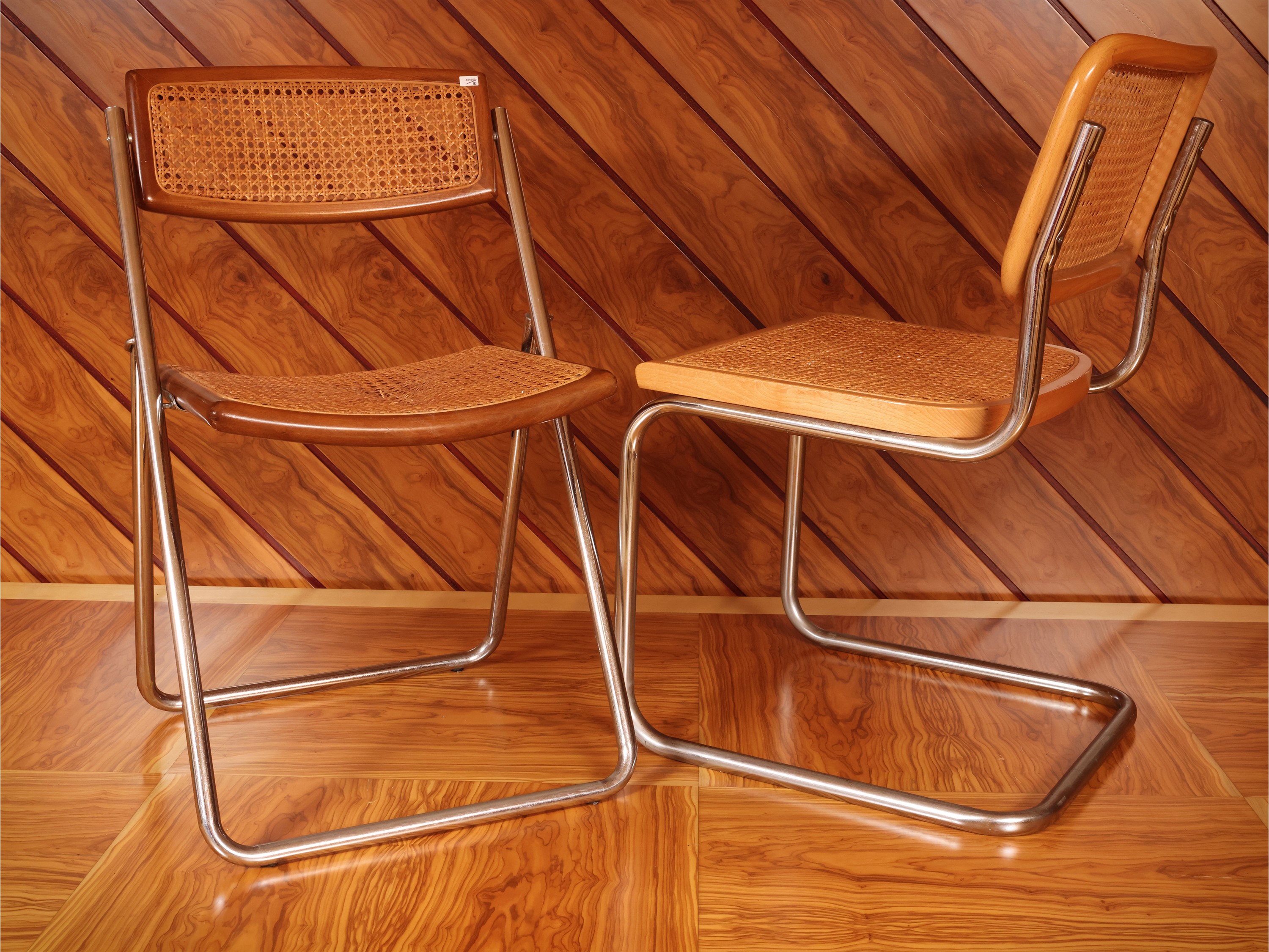 Pieghevoli nel gusto di Marcel Breuer, Serie di quattro sedie