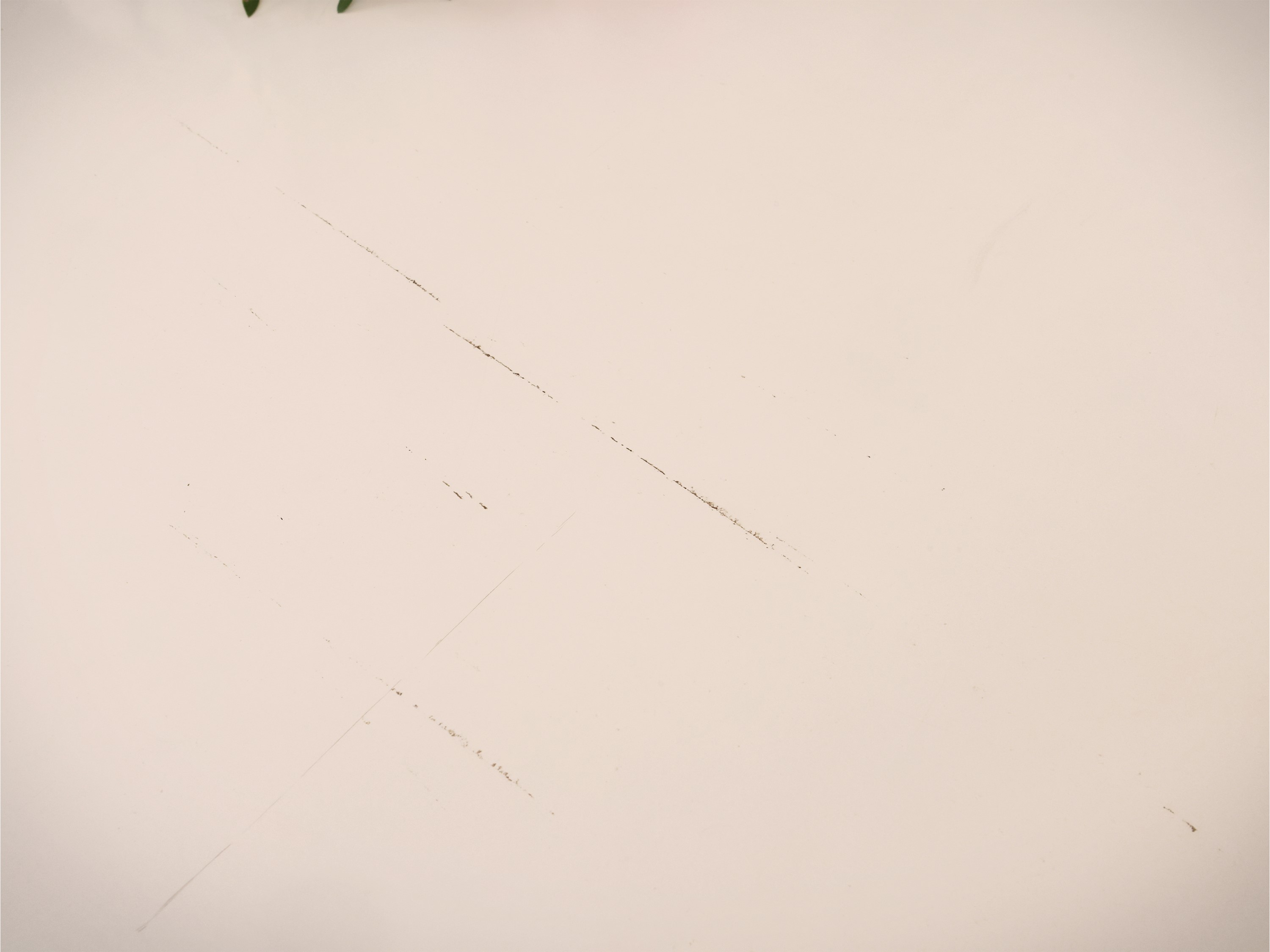Tavolo da disegno, nello stile di Joe Colombo, piano inclinabile in laminato bianco