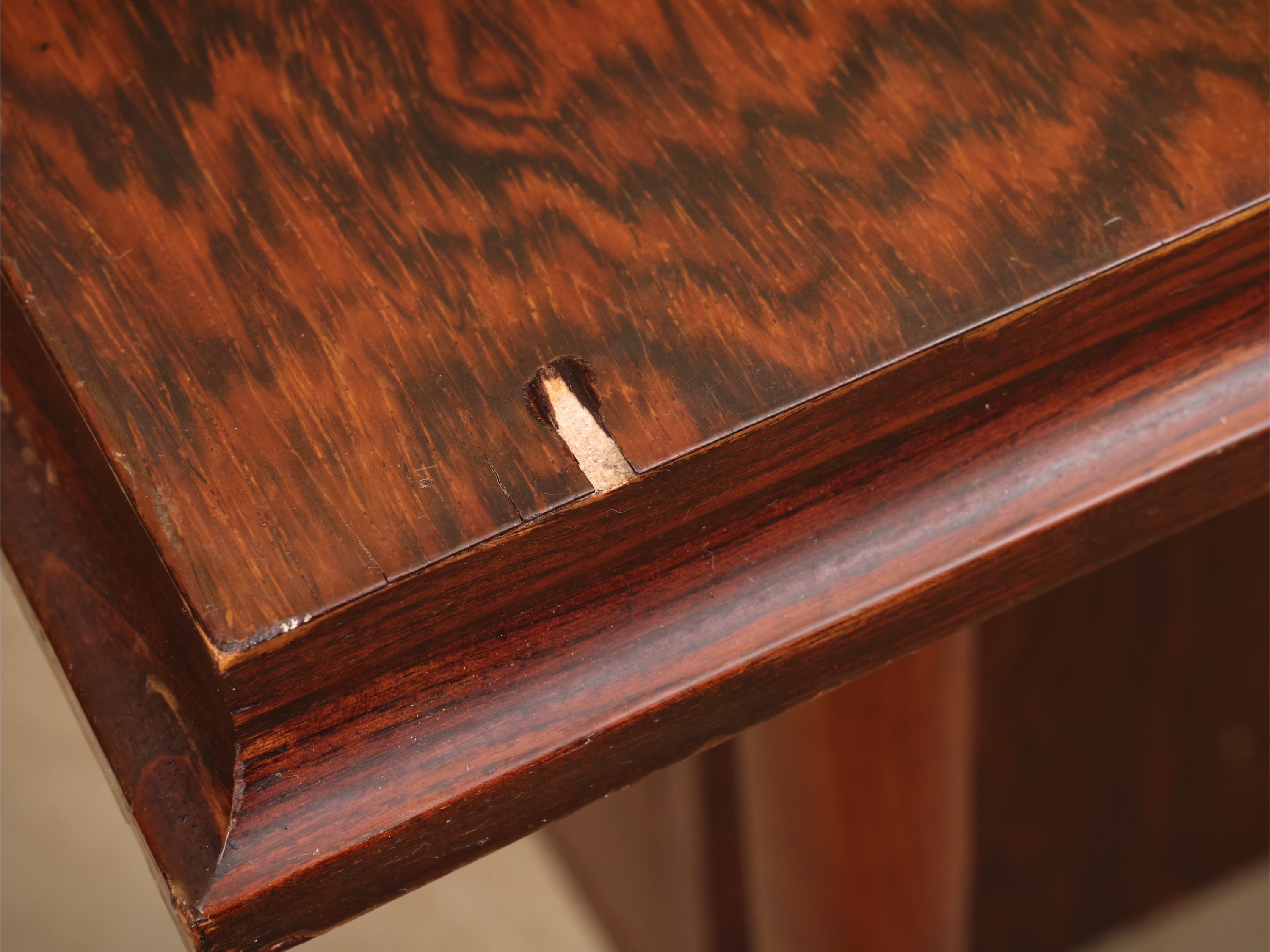 Scrivania Dirigenziale in Legno Esotico