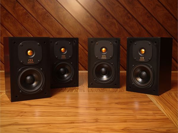Serie di quattro diffusori, Monitor Audio Gold One