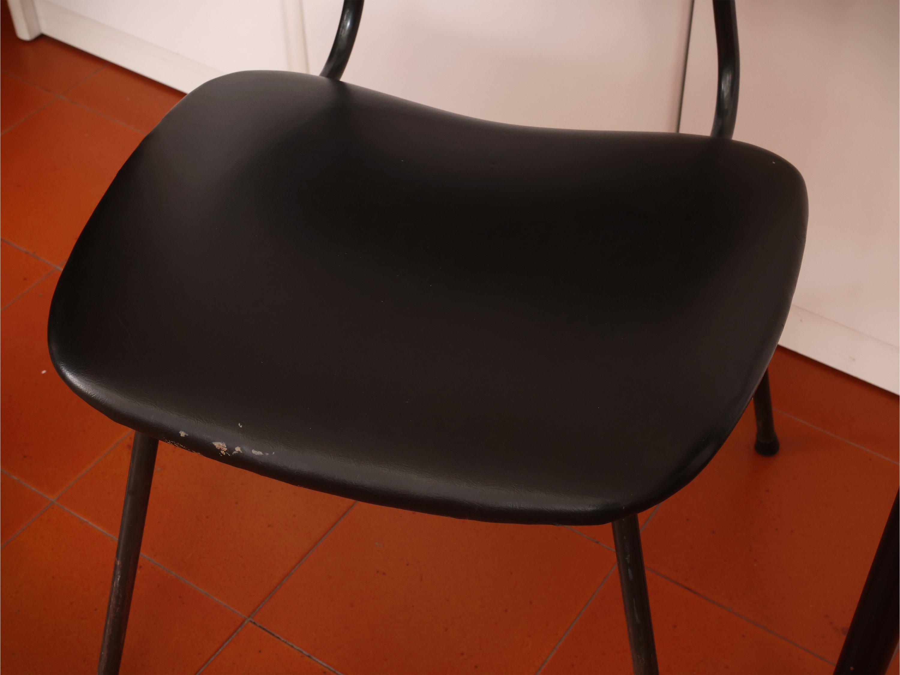 Due Complementi di Arredo Vintage