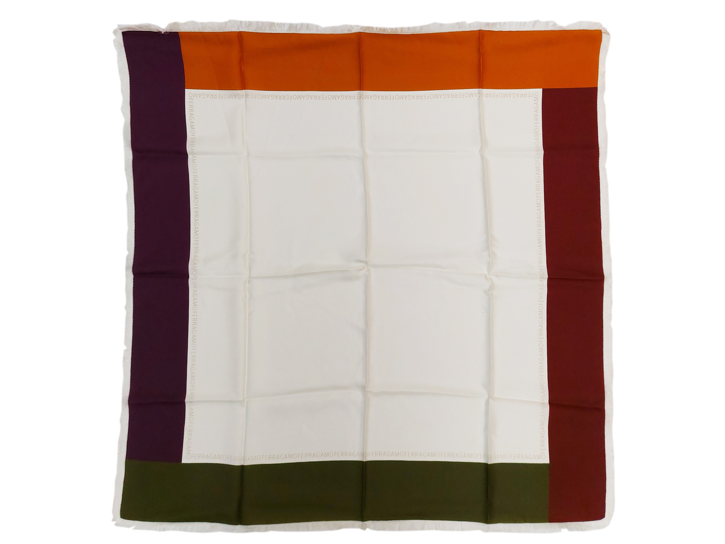 Salvatore Ferragamo, Foulard in twill di seta, 86x86 cm