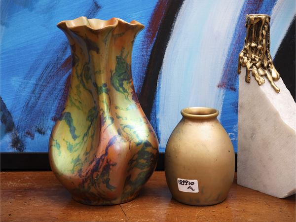 Due piccoli vasi in ceramica a lustro, Zsolnay Pecs