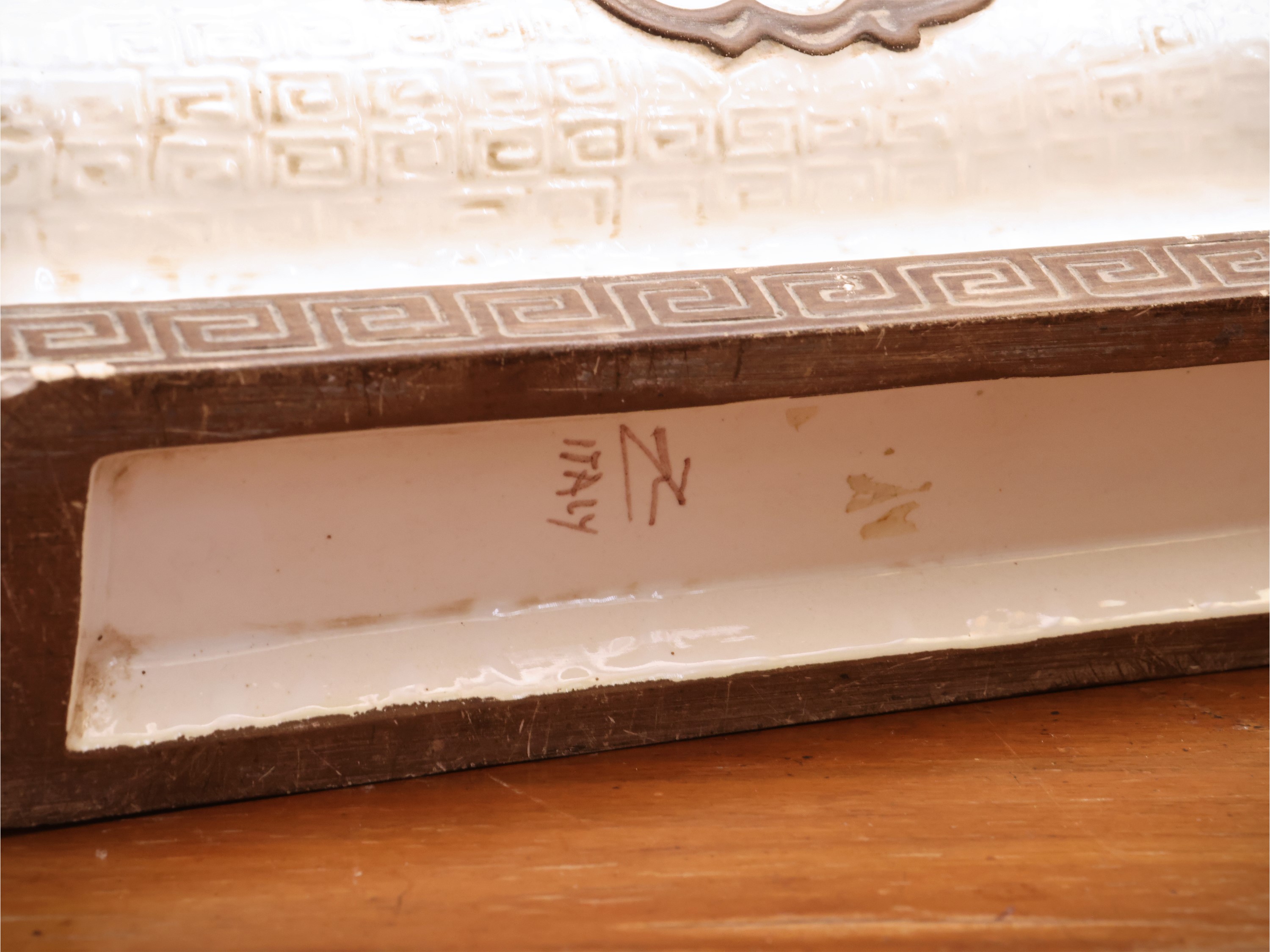 Zaccagnini, Fioriera in ceramica a foggia orientale