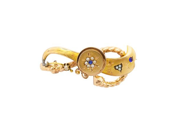 A micropearls and small blue stones brooch in 9Kt gold  (Early 20th century)  - Auction Jewels and Watches - Maison Bibelot - Casa d'Aste Firenze - Milano
