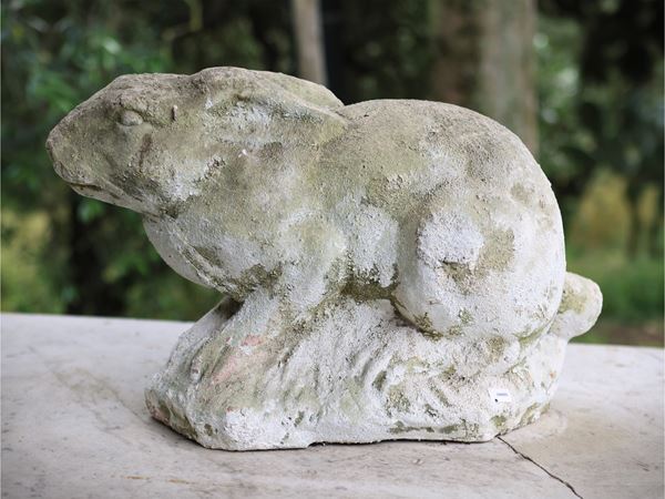 Coniglietto in terracotta dipinta da giardino