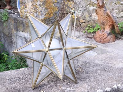 Lanterna a stella, ottone e vetro, inizio XX secolo