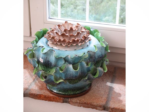 Large glazed ceramic planter or essence holder