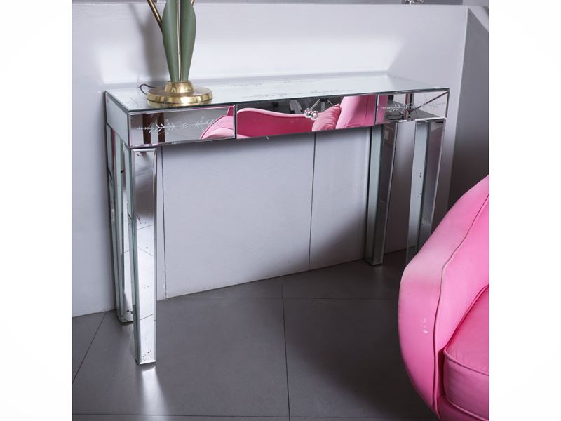 Console, rivestita in specchio, con decorazione a tralci floreali e cassetto