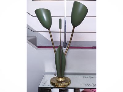 Lume da tavolo, bouquet di calle in ottone e ottone smaltato verde, anni Cinquanta