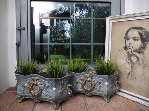 Pair of cast iron cachepots painted in Art Nouveau style