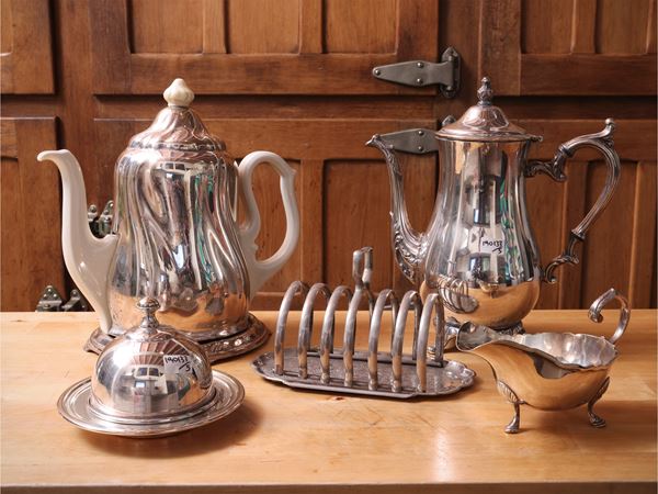 Set da brunch in metallo argentato