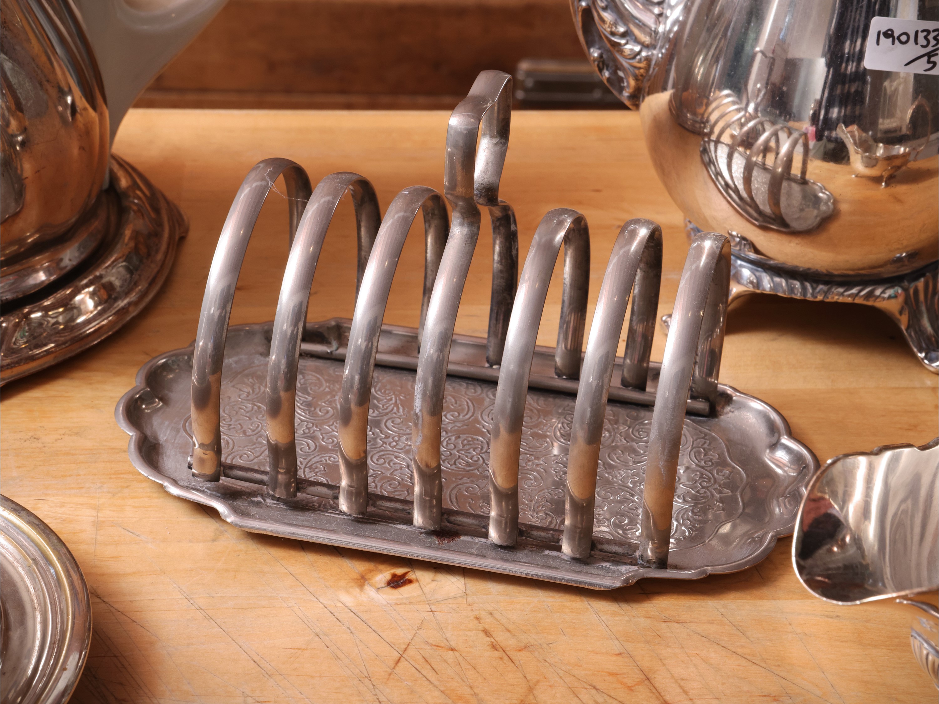 Set da brunch, metallo argentato, con accessori per servizio (burriera, portatoast, salsiera e ca...