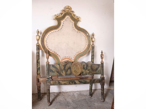 Letto matrimoniale in legno laccato