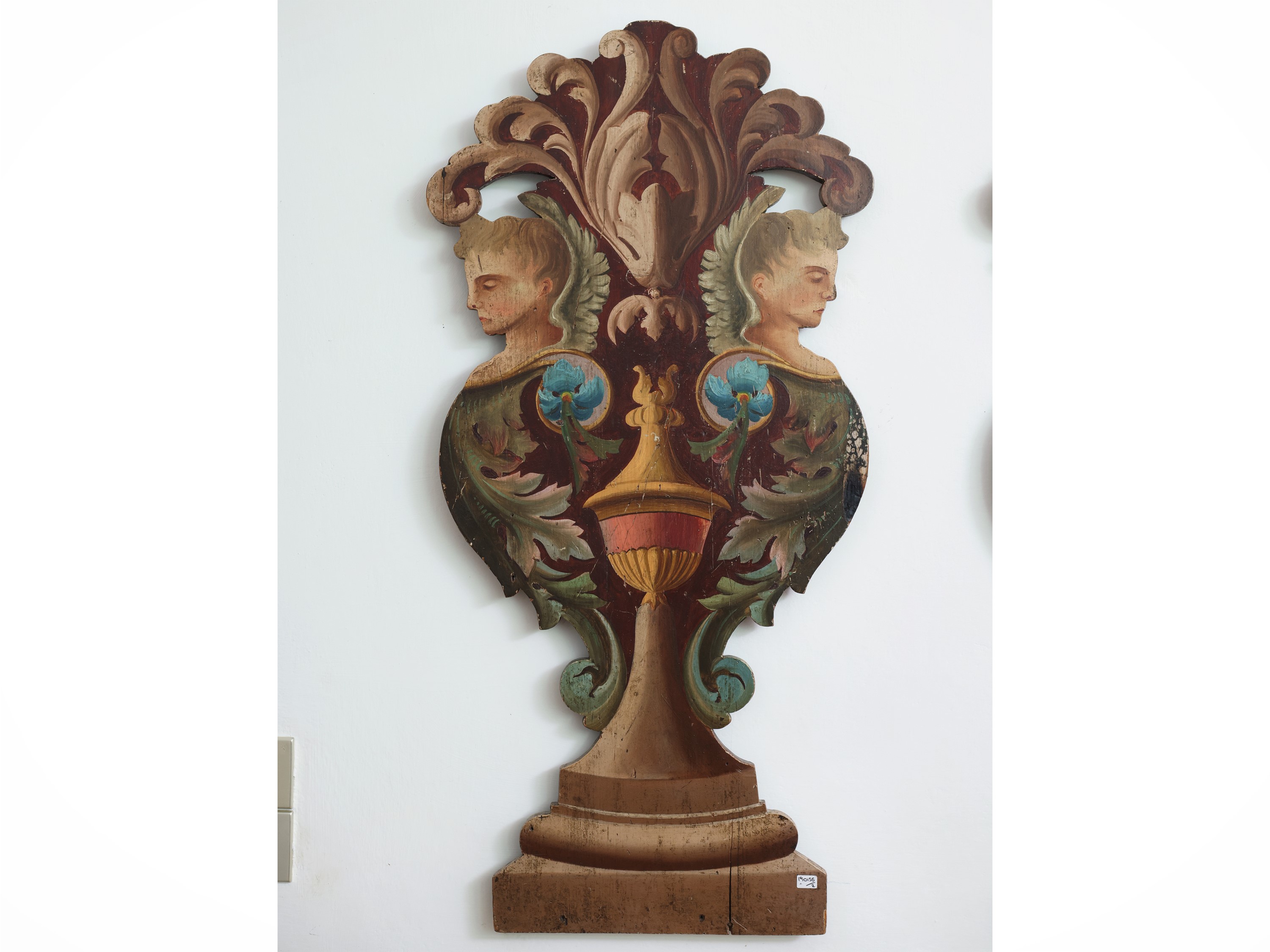 Coppia di Fregi Portapalmette in Legno Laccato