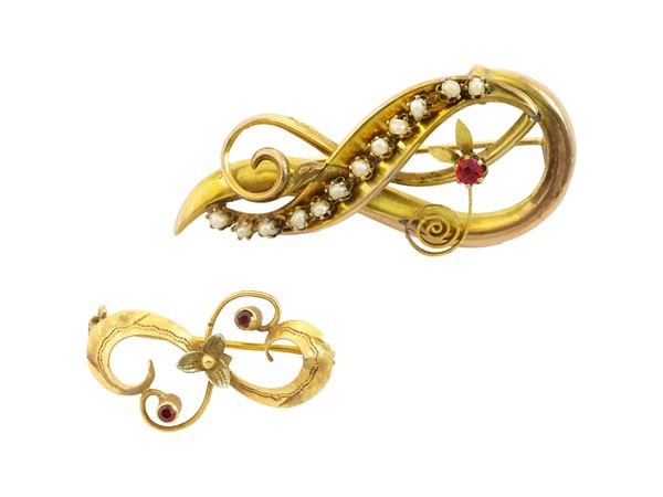 Two brooches in 14Kt gold and 9Kt gold  (Early 20th century)  - Auction Jewels and Watches - Maison Bibelot - Casa d'Aste Firenze - Milano