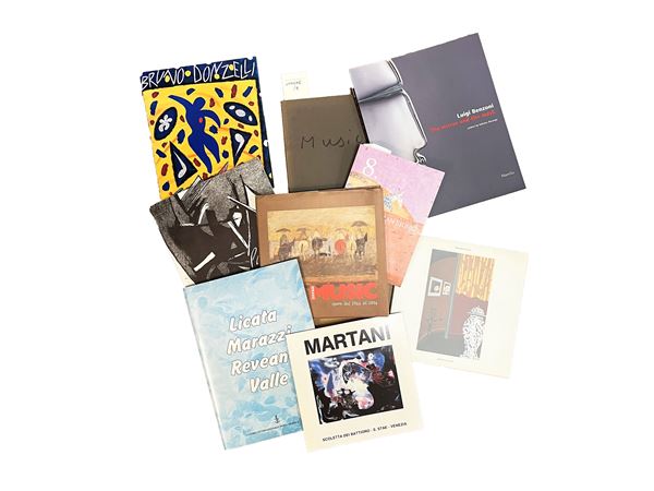 Miscellanea di cataloghi di mostre di artisti del XX secolo  - Asta Opere su carta - Maison Bibelot - Casa d'Aste Firenze - Milano