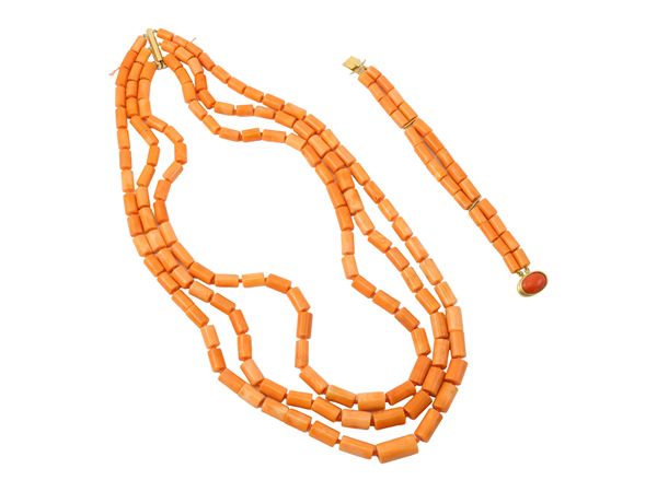 Demi parure in corallo