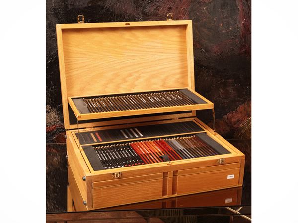 Large wooden paint box