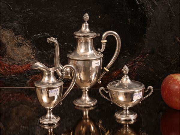 Solitaire coffee service in silver