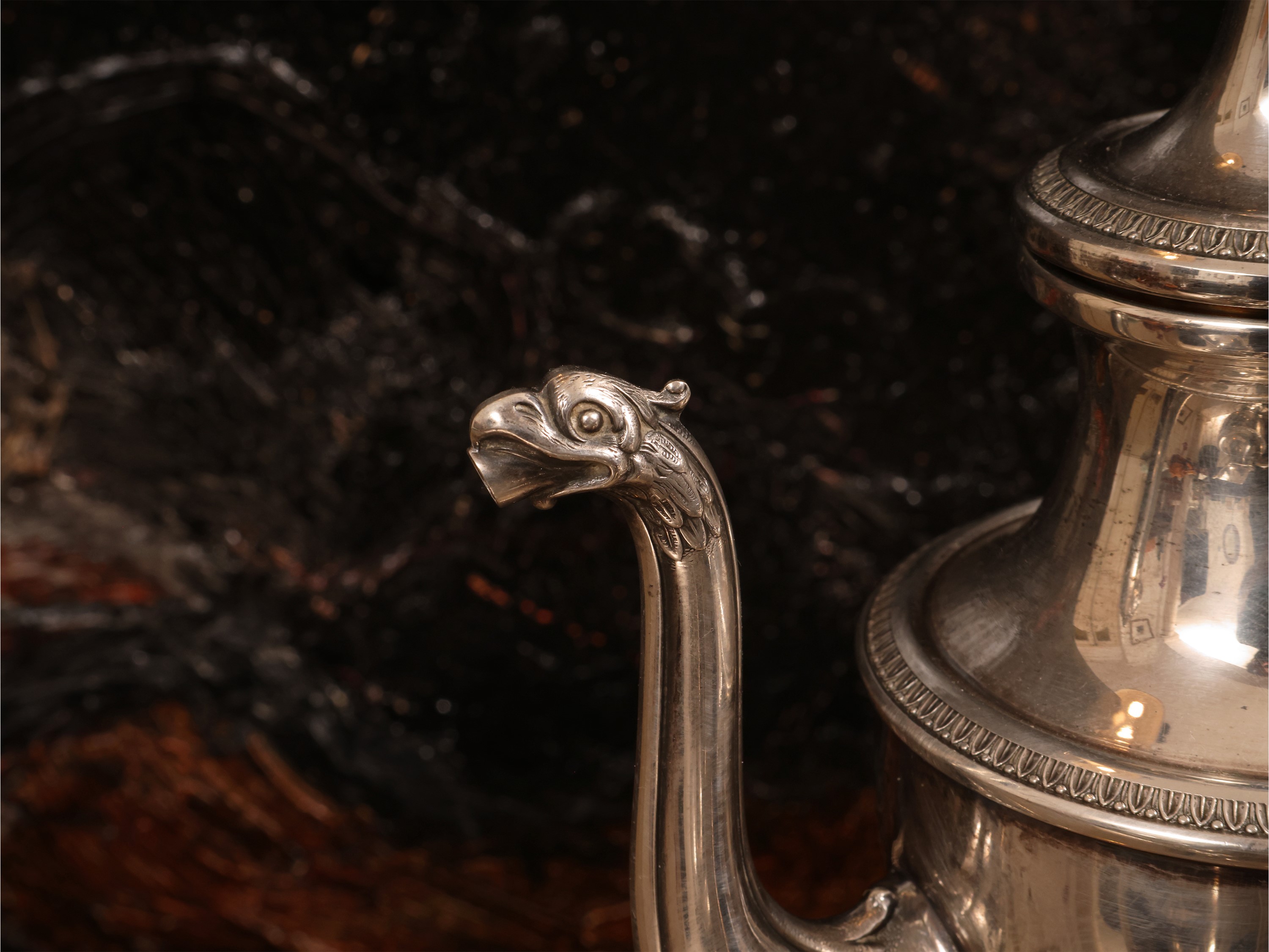 Servizio da caffè in argento in stile Impero (caffettiera, lattiera e zuccheriera)