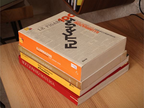 Libri: Futurismo  - Asta La casa moderna - Maison Bibelot - Casa d'Aste Firenze - Milano