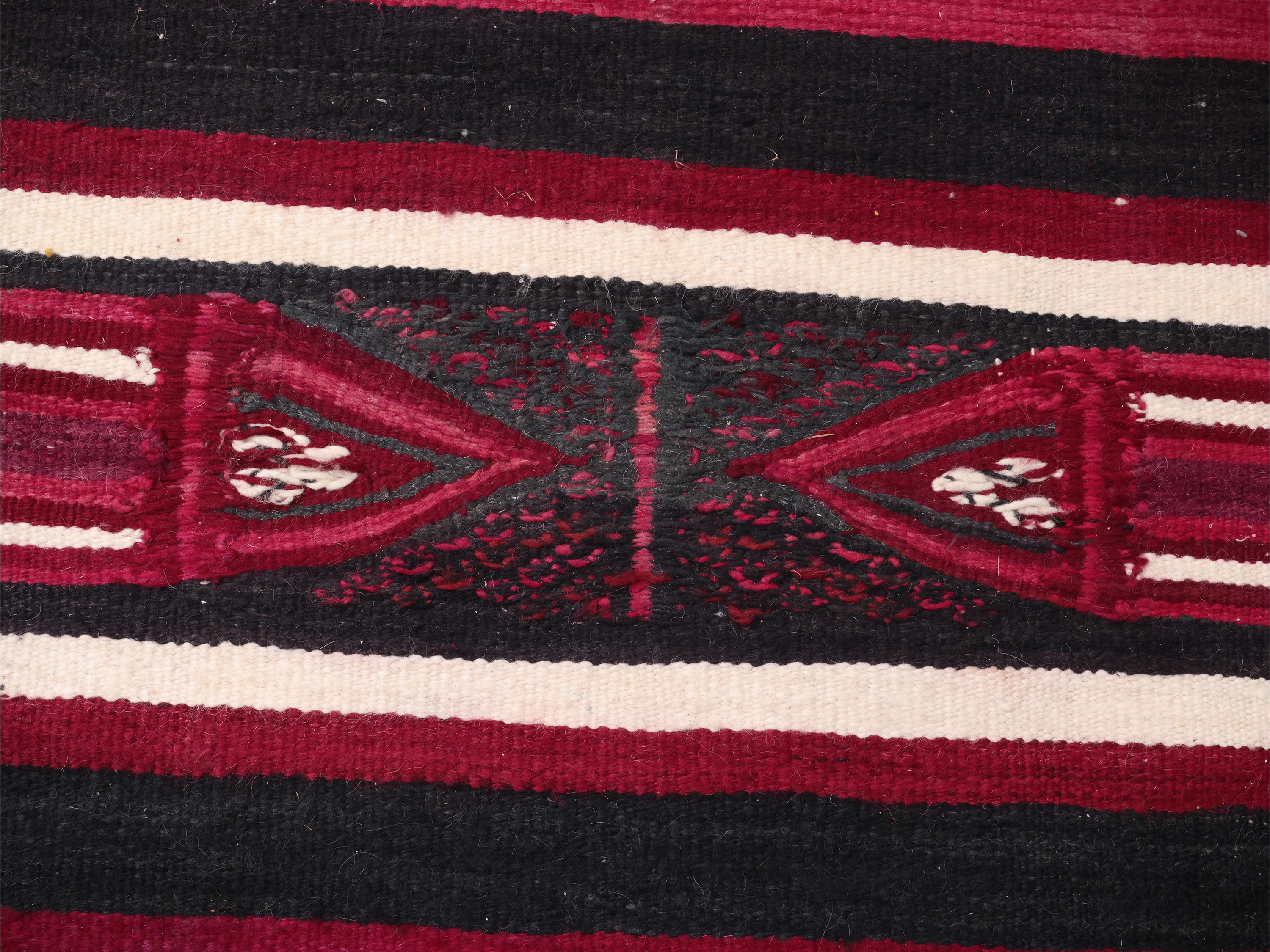 Tappeto Kilim a fasce, magenta, bianco e nero (cm 305x135)