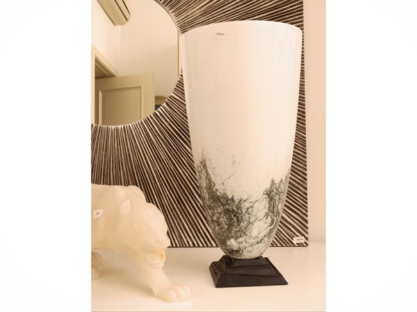 Milk glass vase, Seguso