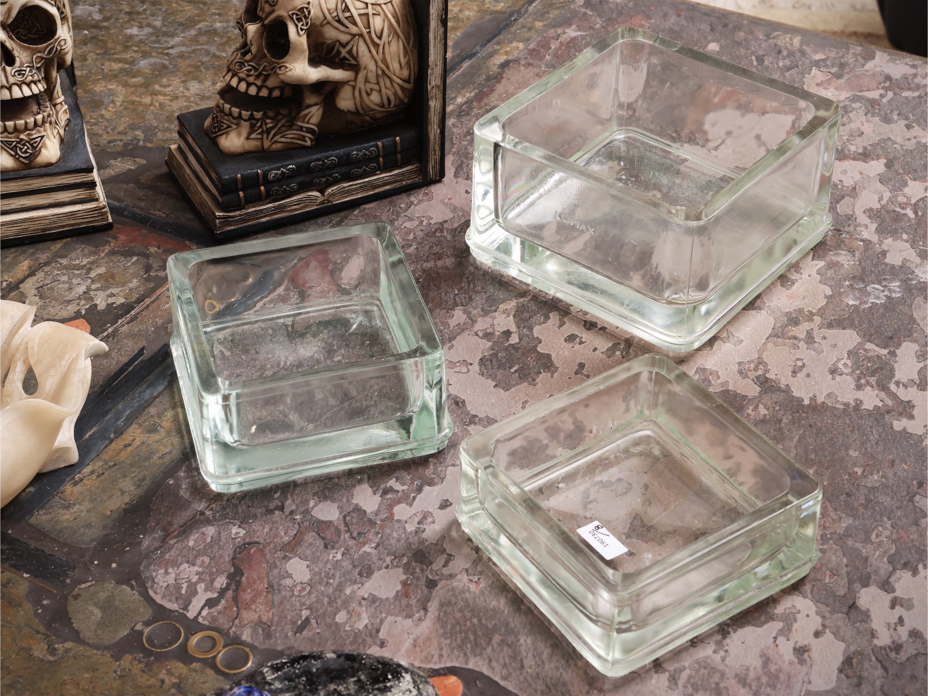 Soprammobili moderni, serie di svuotatasche e sculture decorative