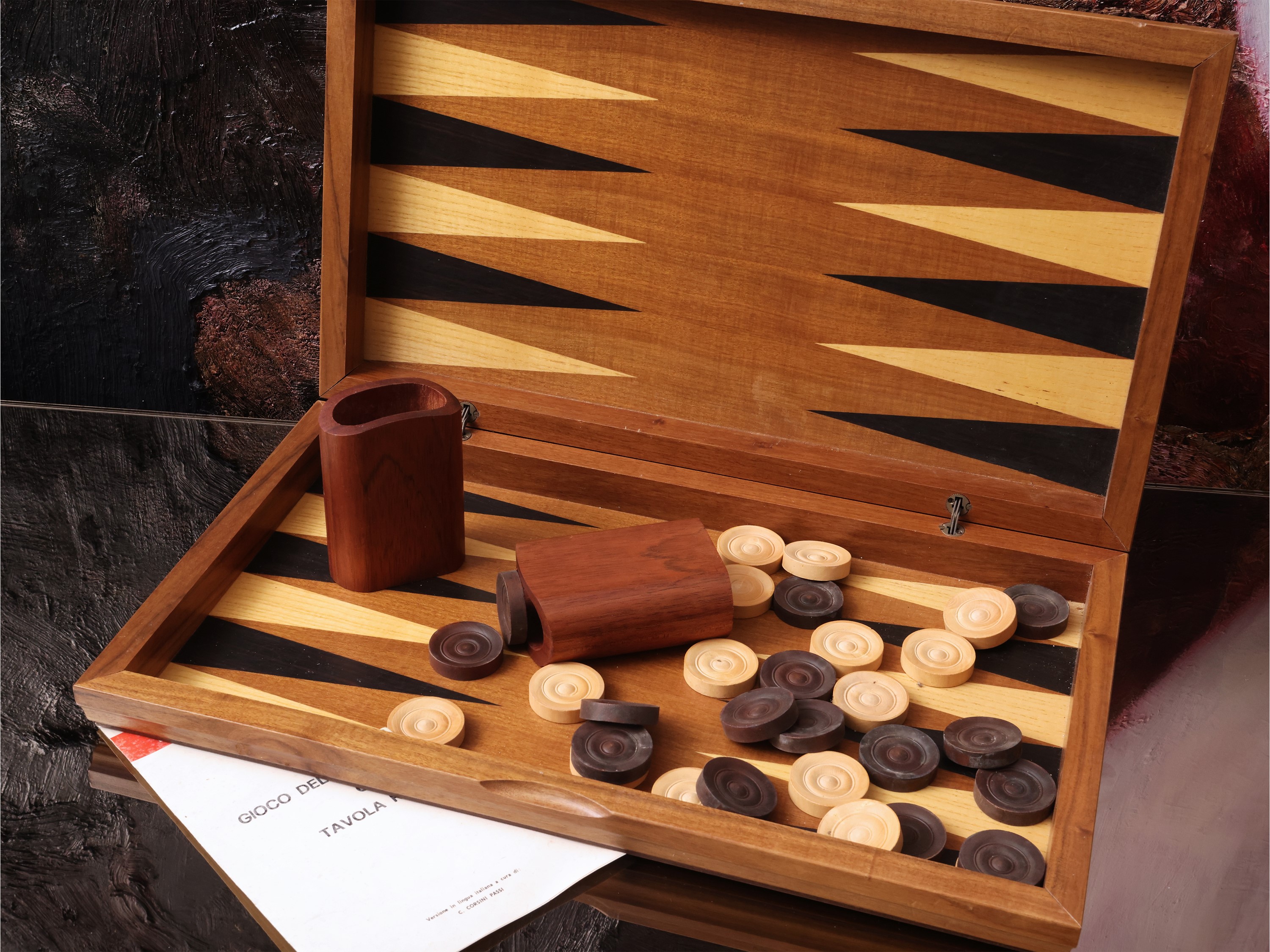 Set di accessori da gioco con scatola per roulette e backgammon