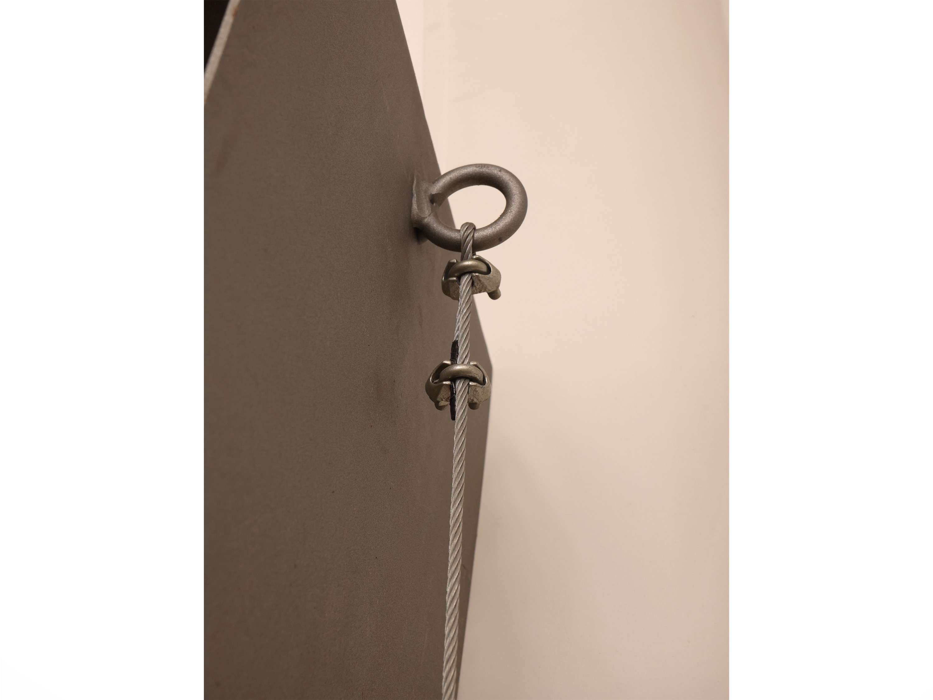 Wolfgang Laubersheimer per MisuraEmme, Tensolibreria in acciaio WL2, finitura grigio metallizzato