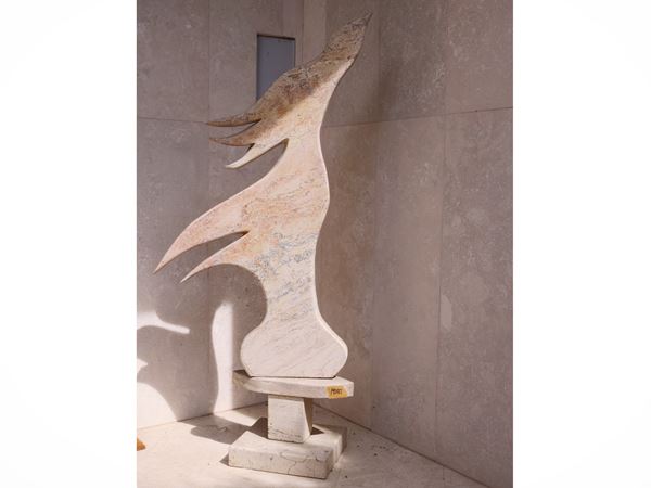 Grande scultura in travertino