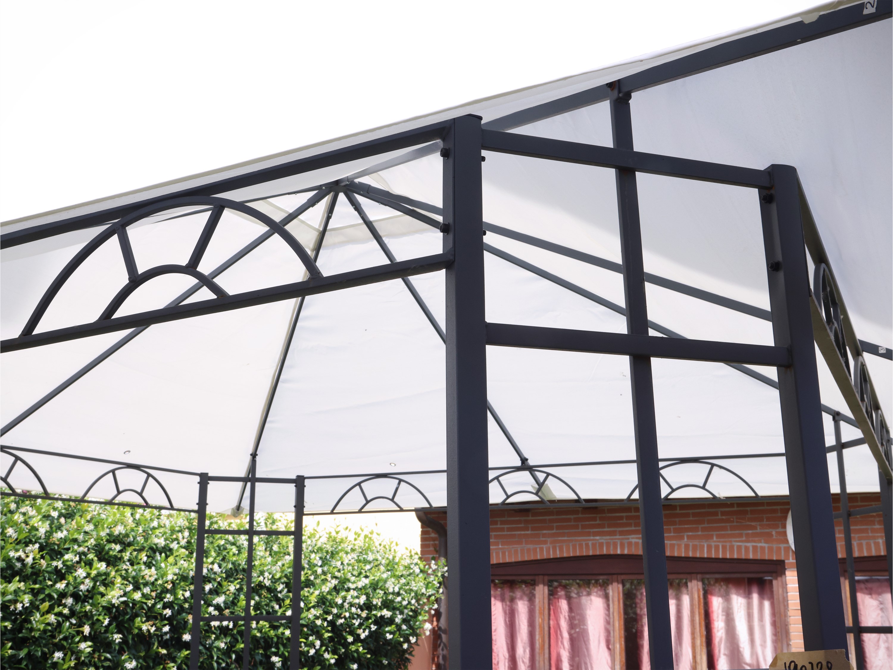 Gazebo da giardino, struttura in metallo laccato nero