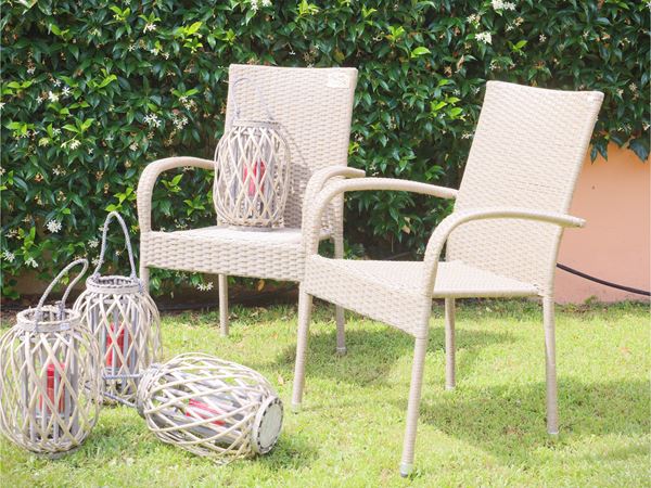 Series of four garden chairs
